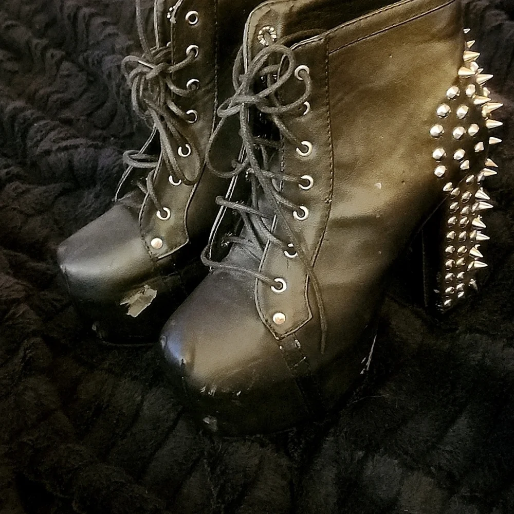 Jojo Cat Black Platform Studded Booties